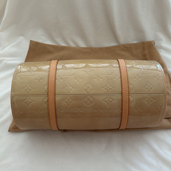 Louis Vuitton Bedford Handbag - Picture 6 of 13